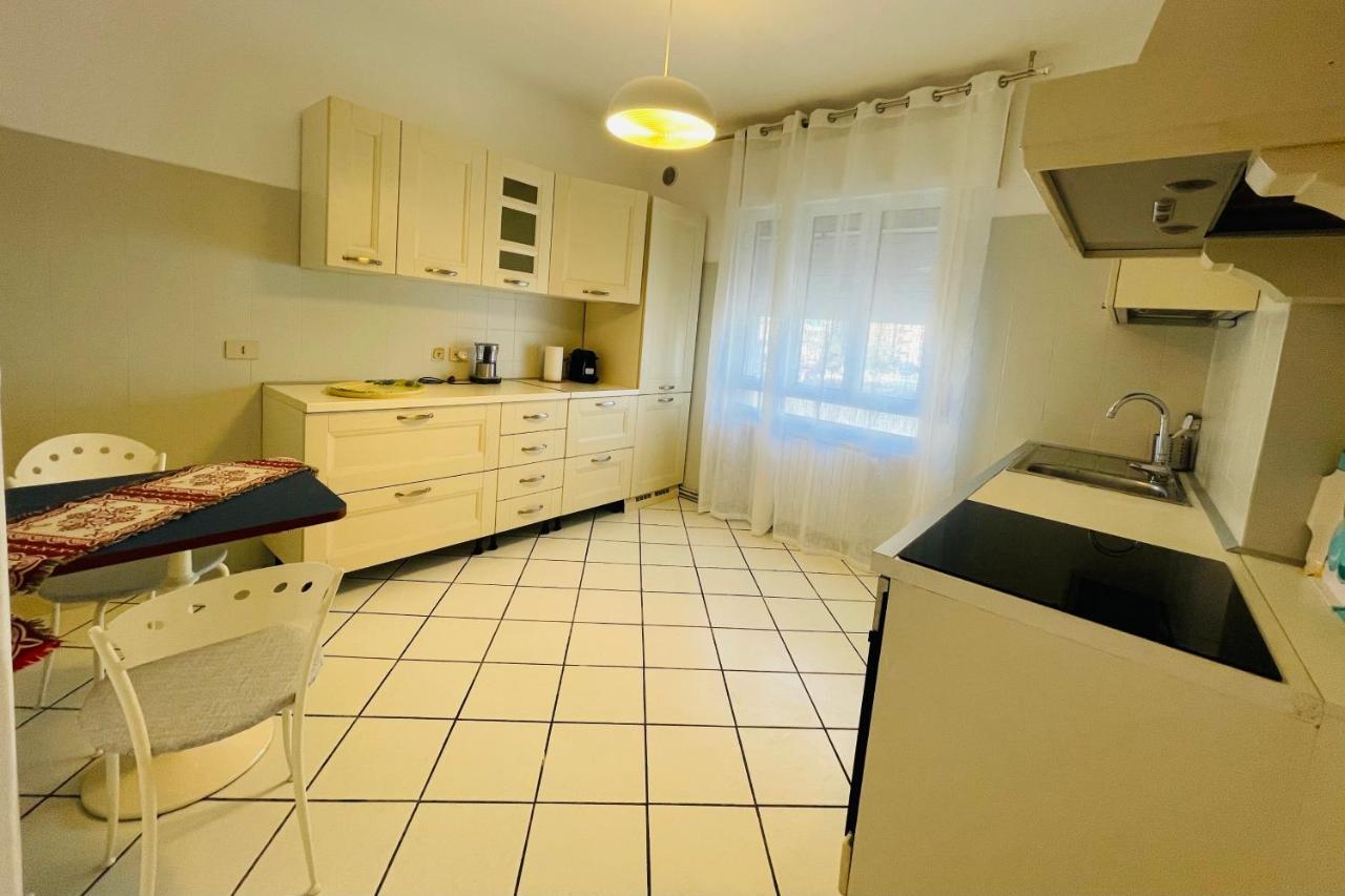 Family Apartment Piazza Milano - Jesolo Экстерьер фото